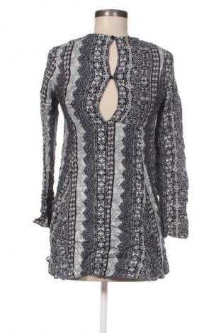 Dámská halenka Bershka, Velikost S, Barva Vícebarevné, Cena  49,00 Kč