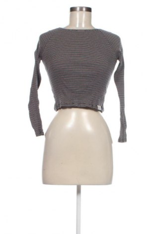 Dámská halenka Pull&Bear, Velikost L, Barva Vícebarevné, Cena  49,00 Kč