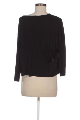 Дамска блуза Pull&Bear, Размер M, Цвят Черен, Цена 2,55 €