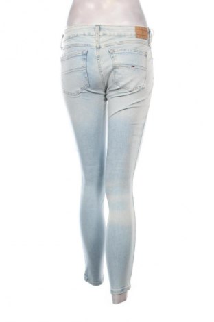 Дамски дънки Tommy Jeans, Размер S, Цвят Син, Цена 13,80 €
