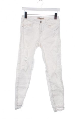 Дамски дънки Unbranded, Размер S, Цвят Бял, Цена 3,06 €