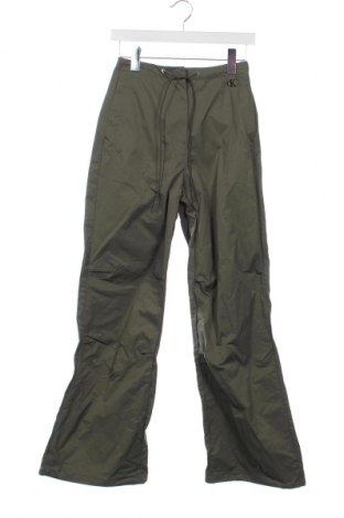 Дамски панталон Calvin Klein Jeans, Размер XS, Цвят Зелен, Цена 97,14 €