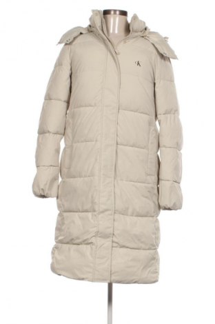 Geacă de femei Calvin Klein Jeans, Mărime S, Culoare Bej, Preț 1.244,99 Lei, #131326102