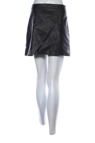 Кожена пола Jennyfer, Размер S, Цвят Черен, Цена 3,06 €