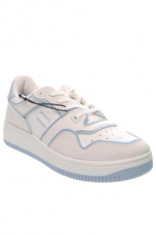 Férfi cipők
 Tommy Hilfiger, Méret 42, Szín Fehér, Ár 53 239 Ft