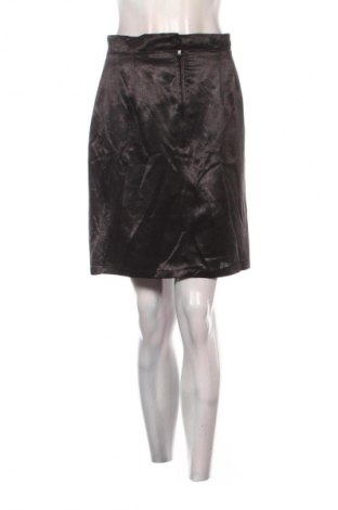 Пола Unbranded, Размер S, Цвят Черен, Цена 2,04 €