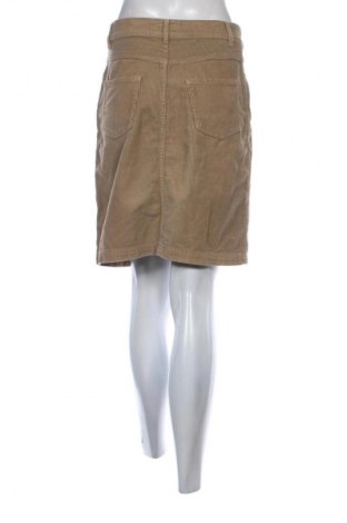 Пола Unbranded, Размер M, Цвят Бежов, Цена 2,04 €