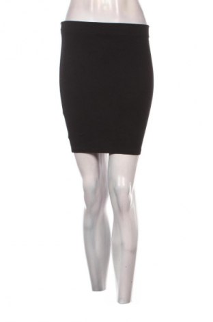 Пола Unbranded, Размер S, Цвят Черен, Цена 2,04 €