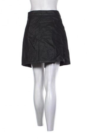 Пола Unbranded, Размер M, Цвят Черен, Цена 2,04 €