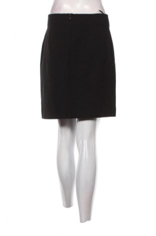 Пола Unbranded, Размер M, Цвят Черен, Цена 2,04 €