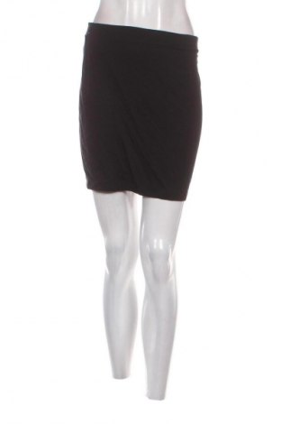 Пола ASOS, Размер M, Цвят Черен, Цена 2,55 €