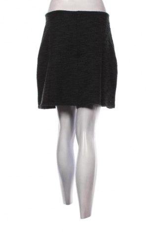 Пола About You, Размер M, Цвят Многоцветен, Цена 5,62 €