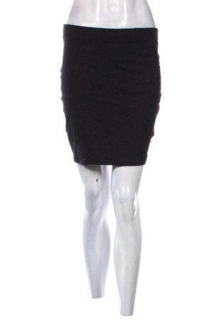 Пола Amisu, Размер M, Цвят Черен, Цена 2,04 €