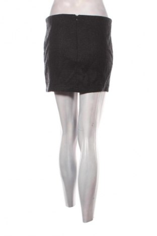 Пола Anuy, Размер M, Цвят Черен, Цена 2,04 €