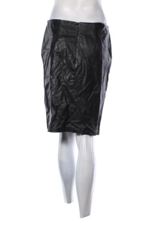 Пола Beloved, Размер M, Цвят Черен, Цена 2,04 €