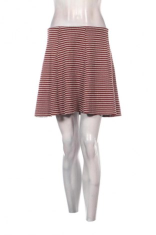 Пола Bershka, Размер S, Цвят Многоцветен, Цена 2,04 €