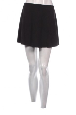 Пола Bershka, Размер S, Цвят Черен, Цена 3,06 €