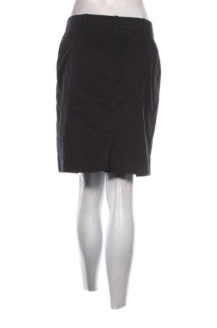 Пола Christian Berg, Размер M, Цвят Черен, Цена 2,55 €