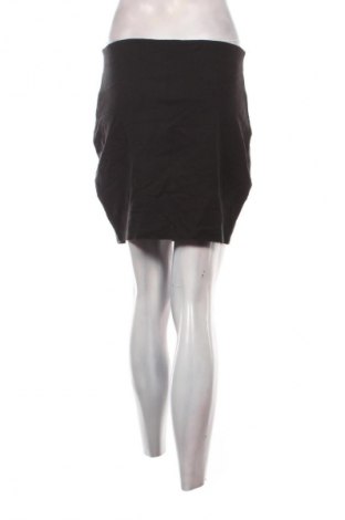 Пола Cubus, Размер L, Цвят Черен, Цена 2,04 €