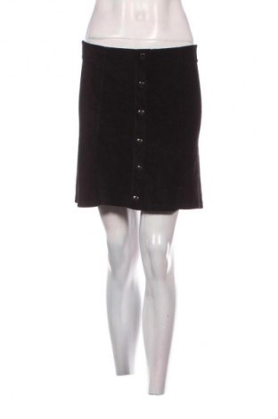 Пола Gina Tricot, Размер S, Цвят Черен, Цена 2,04 €