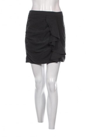 Пола H&M, Размер S, Цвят Черен, Цена 2,04 €