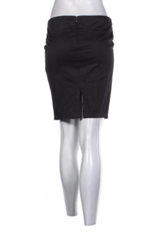 Пола Lilia, Размер S, Цвят Черен, Цена 2,04 €