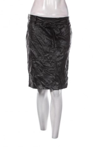 Пола Made In Italy, Размер M, Цвят Черен, Цена 2,04 €