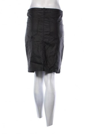 Пола ONLY Carmakoma, Размер XL, Цвят Черен, Цена 3,57 €