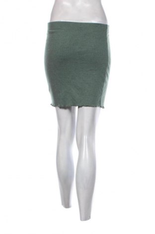 Пола SHEIN, Размер S, Цвят Зелен, Цена 2,04 €