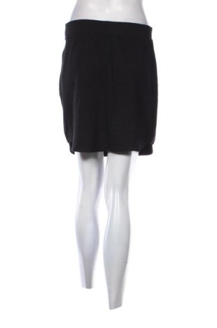 Пола SZACHOWNICA, Размер M, Цвят Черен, Цена 2,04 €