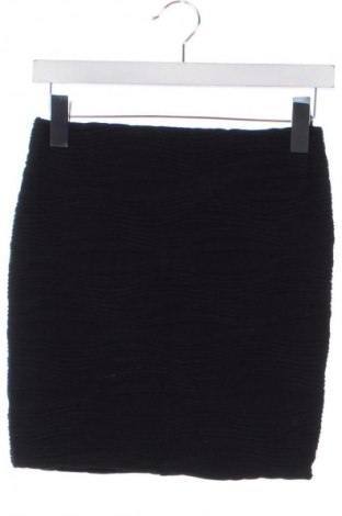 Пола Sisters Point, Размер XS, Цвят Черен, Цена 2,04 €