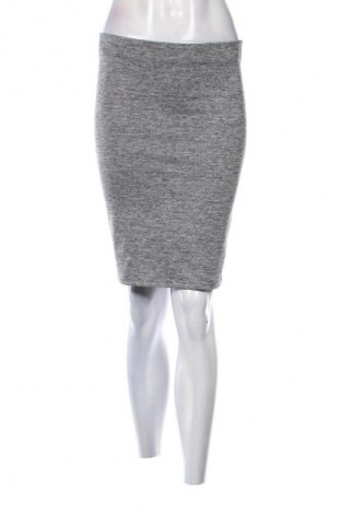 Пола Terranova, Размер M, Цвят Сив, Цена 2,04 €