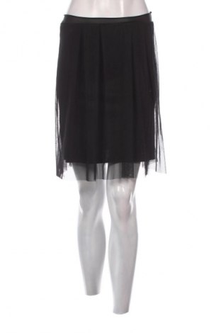 Пола Unbranded, Размер M, Цвят Черен, Цена 2,04 €