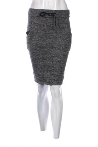 Пола Unbranded, Размер S, Цвят Многоцветен, Цена 2,04 €