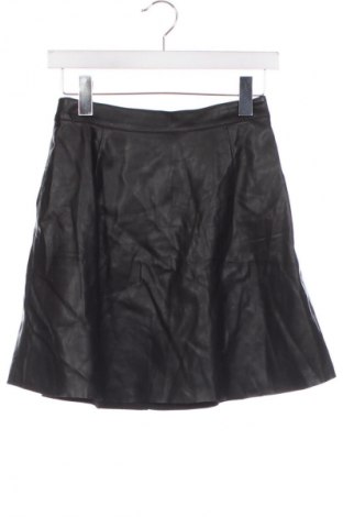 Пола VILA, Размер XS, Цвят Черен, Цена 2,04 €