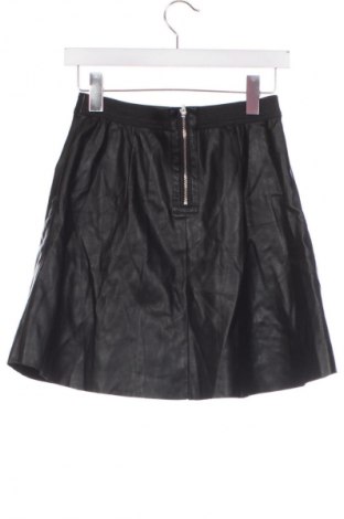 Пола VILA, Размер XS, Цвят Черен, Цена 2,04 €