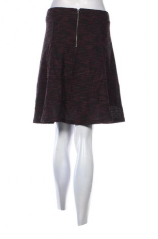 Пола Yessica, Размер M, Цвят Многоцветен, Цена 2,04 €