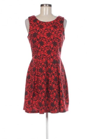 Kleid Apricot, Größe M, Farbe Mehrfarbig, Preis 5,99 €