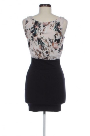 Šaty  Ax Paris, Velikost S, Barva Vícebarevné, Cena  109,00 Kč