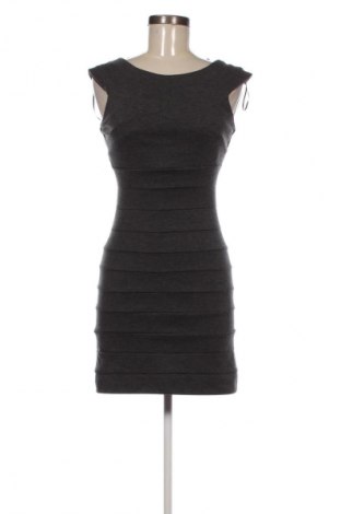 Šaty  Ax Paris, Veľkosť M, Farba Sivá, Cena  13,95 €