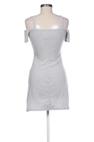 Šaty  Bershka, Velikost S, Barva Šedá, Cena  79,00 Kč