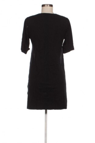 Šaty  Betty Barclay, Velikost M, Barva Černá, Cena  29,00 Kč