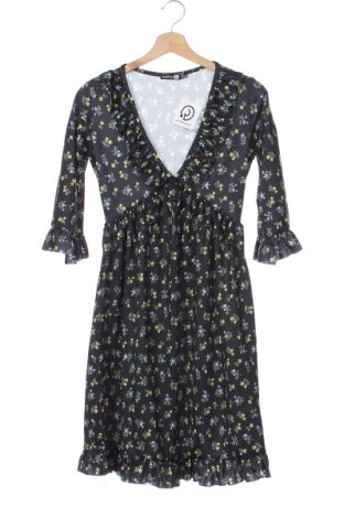 Šaty  Boohoo, Velikost XXS, Barva Vícebarevné, Cena  49,00 Kč