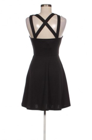 Sukienka Fb Sister, Rozmiar S, Kolor Czarny, Cena 25,99 zł