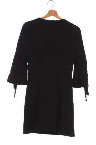 Šaty  Mango, Velikost XS, Barva Černá, Cena  289,00 Kč