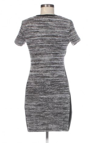 Šaty  New Look, Velikost M, Barva Vícebarevné, Cena  59,00 Kč