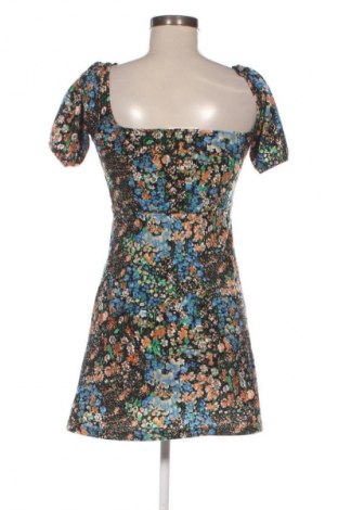 Šaty  Pull&Bear, Velikost S, Barva Vícebarevné, Cena  49,00 Kč