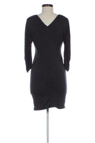 Šaty  Second Female, Velikost M, Barva Šedá, Cena  89,00 Kč