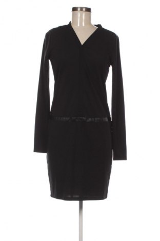 Šaty  Second Female, Velikost S, Barva Černá, Cena  359,00 Kč