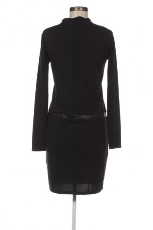 Šaty  Second Female, Velikost S, Barva Černá, Cena  359,00 Kč
